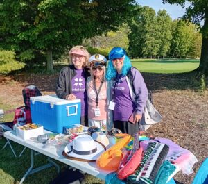 Hole 8 Photo Booth (L-R Cheryl Hosking, Barb Kiser & Bev Pond)1